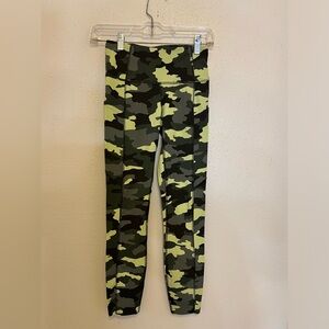 Lululemon‎ Fast and Free